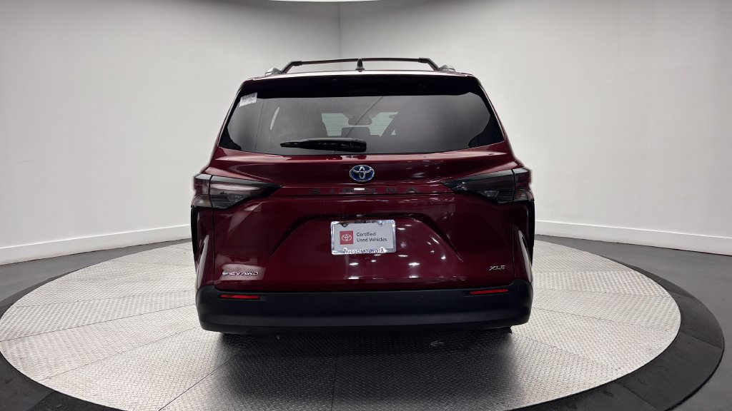 Certified 2025 Toyota Sienna XLE w/ XLE Plus Package AWD/4WD image 40