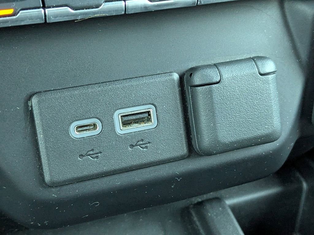 Used 2021 Chevrolet Silverado 3500 High Country w/ Z71 Off-Road Package image 25