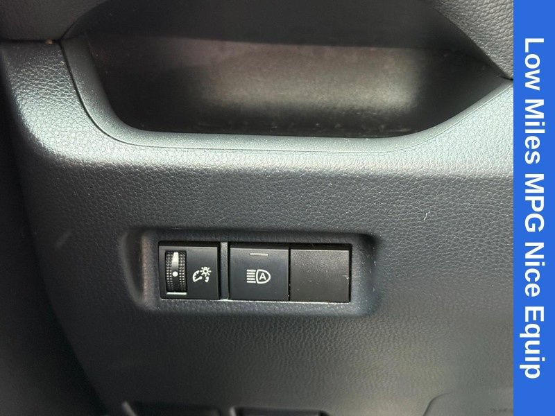 Used 2020 Toyota RAV4 XLE w/ All Weather Liner Package AWD/4WD image 29