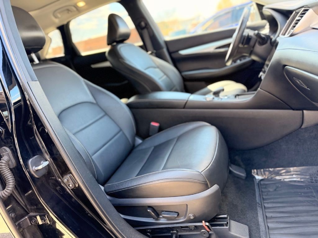 Used 2020 INFINITI QX50 Luxe AWD/4WD image 10