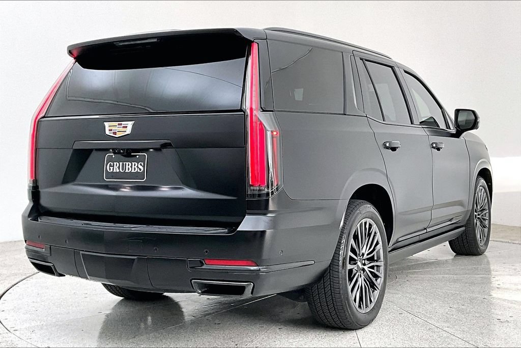 Used 2025 Cadillac Escalade Sport Platinum AWD/4WD image 2