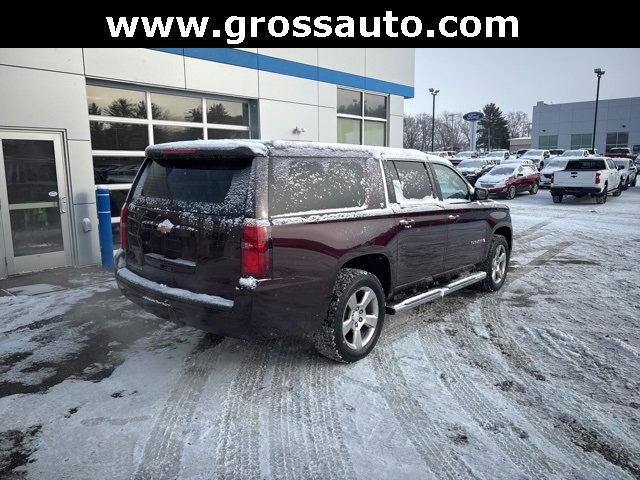 Used 2017 Chevrolet Suburban LT w/ Luxury Package image 7