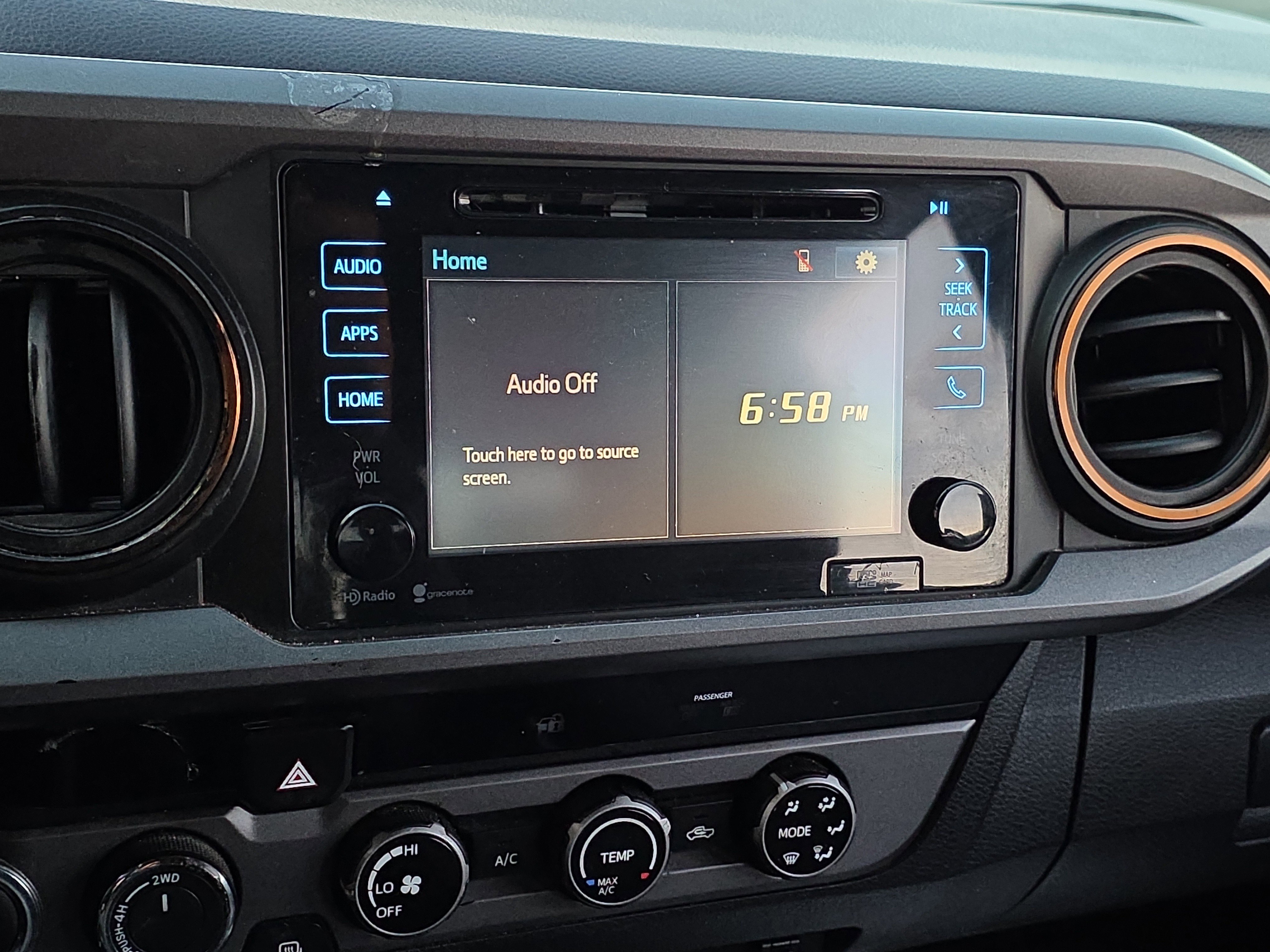 Used 2016 Toyota Tacoma TRD Off-Road w/ Towing Package image 17