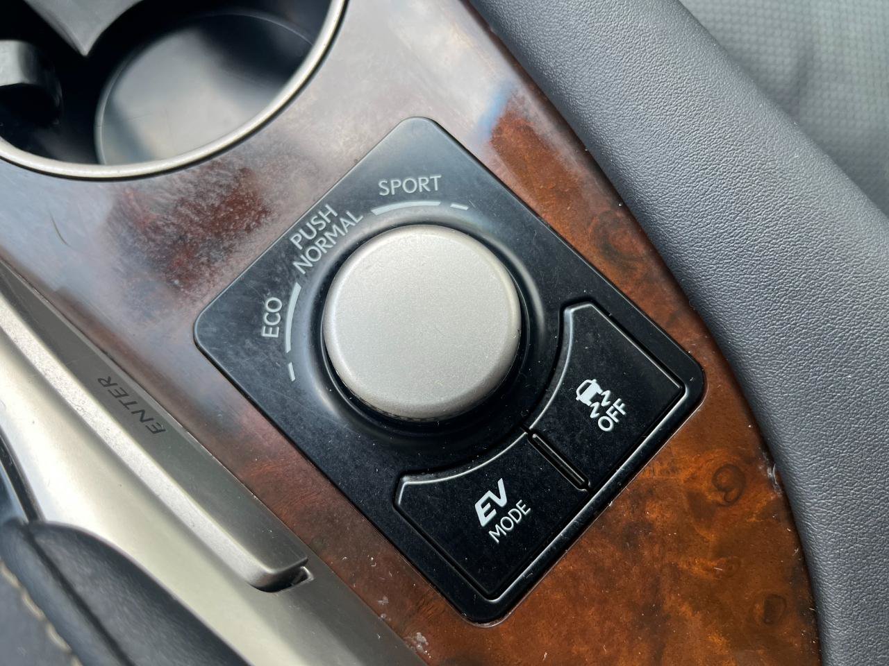 Used 2019 Lexus RX 450h AWD w/ Navigation Package image 36