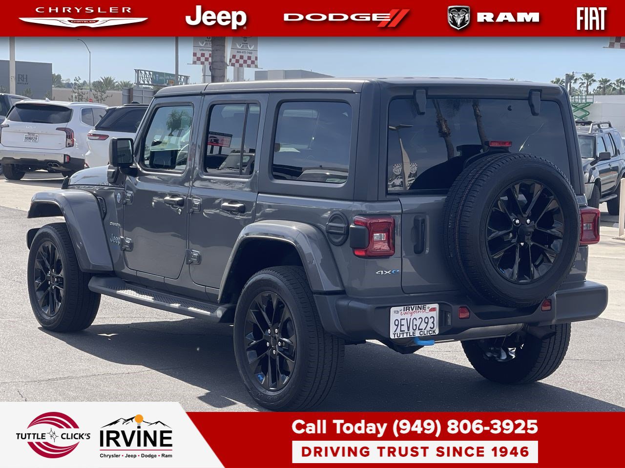 Used 2023 Jeep Wrangler Sahara image 4