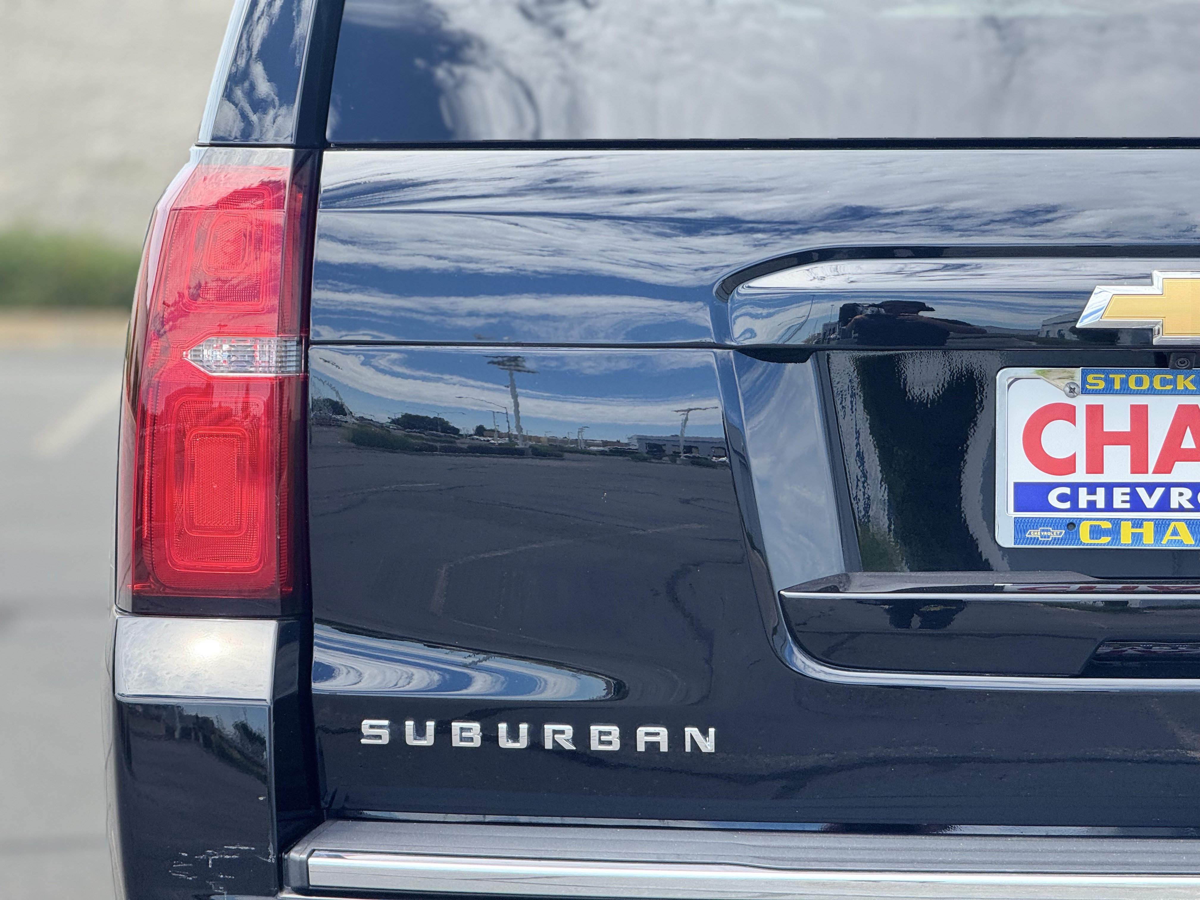 Certified 2016 Chevrolet Suburban LTZ AWD/4WD image 6