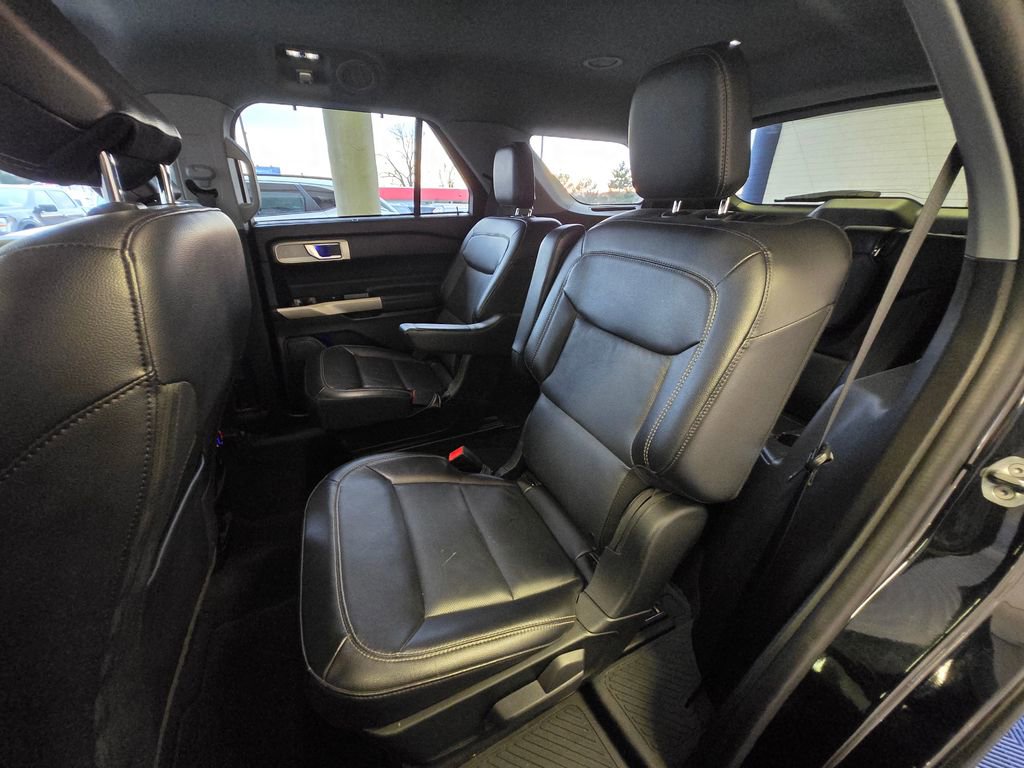 Used 2023 Ford Explorer Limited w/ Equipment Group 301A image 24