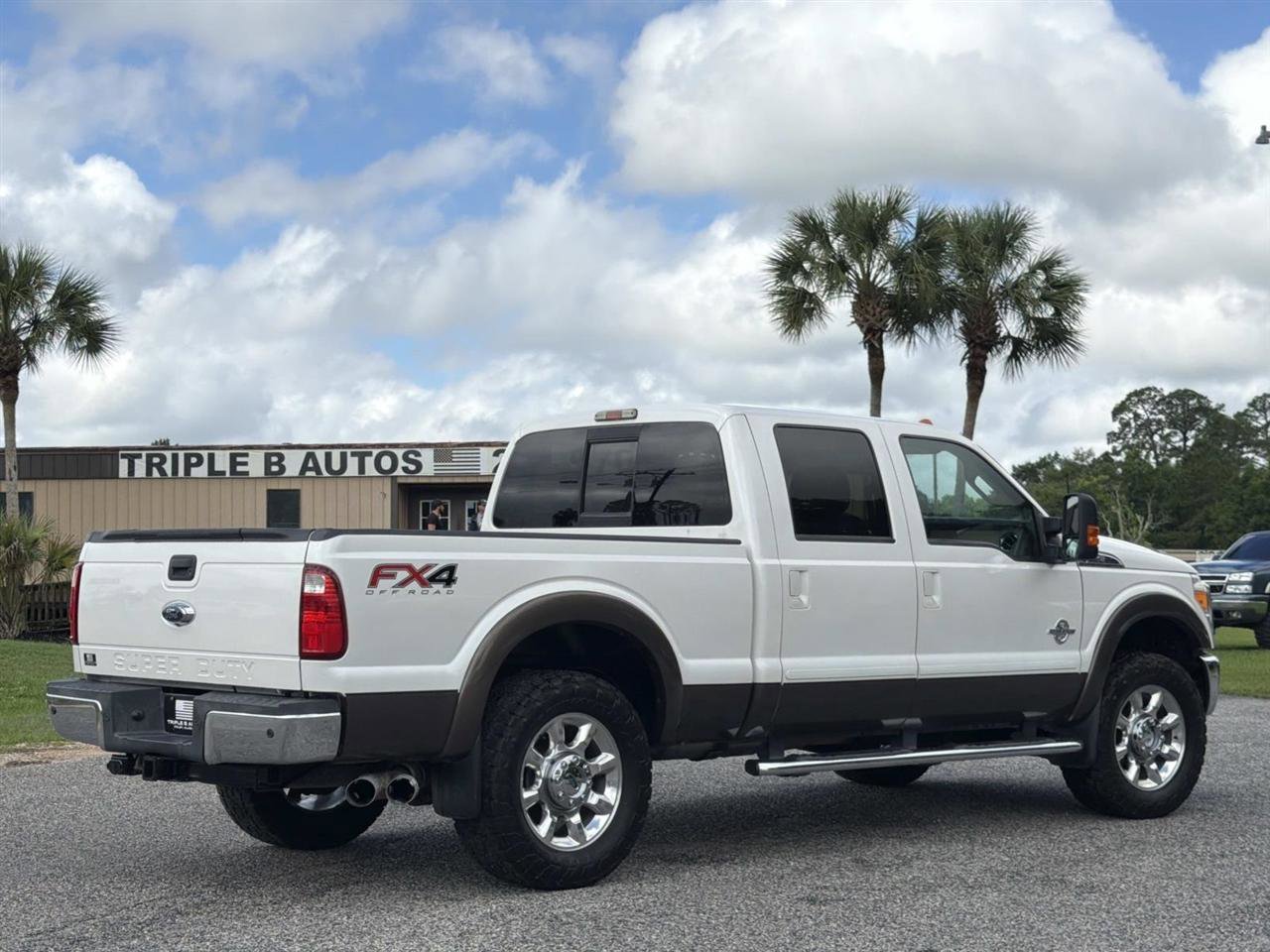 Used 2016 Ford F250 Lariat w/ Lariat Ultimate Package AWD/4WD image 5