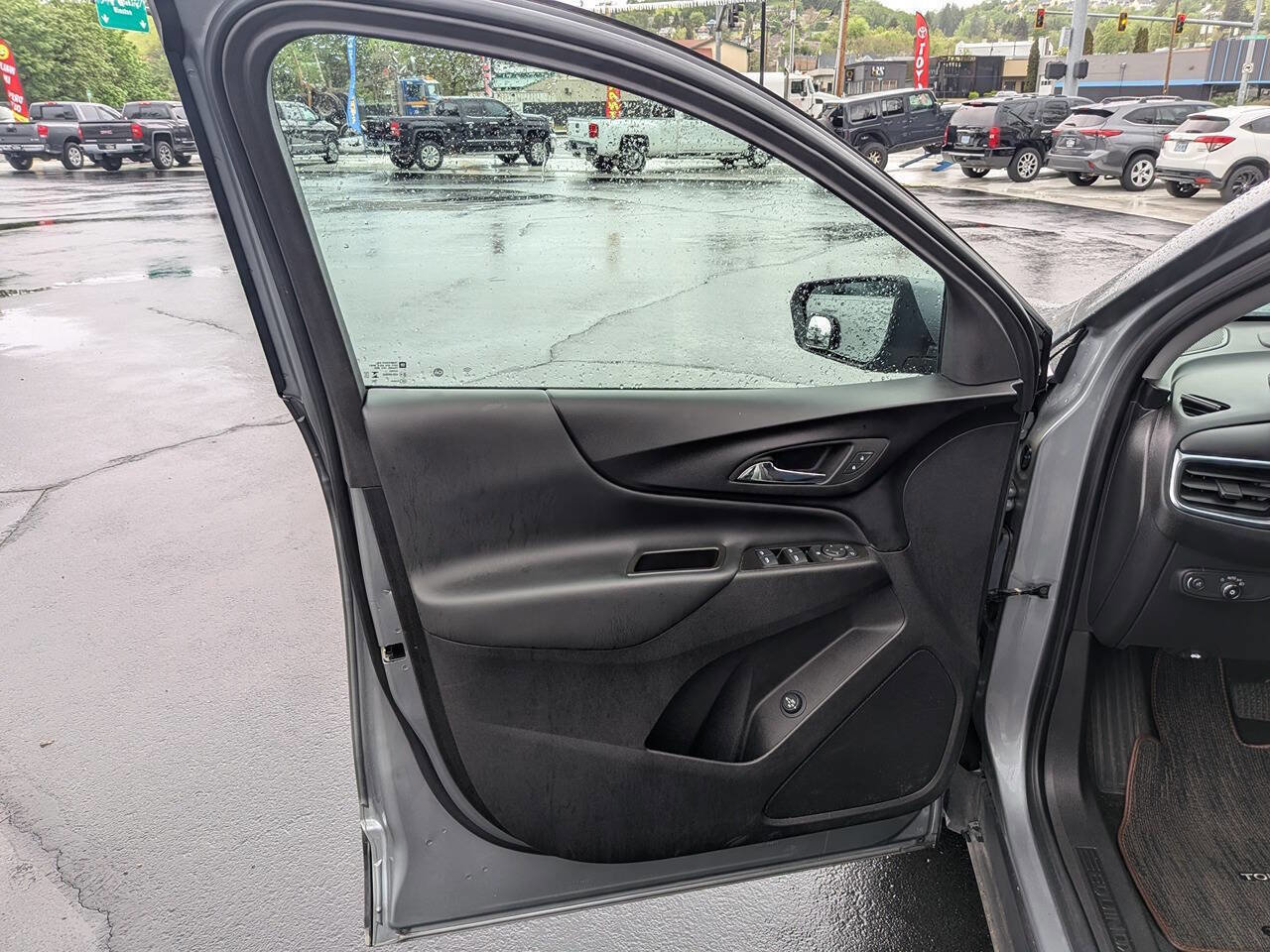 Used 2024 Chevrolet Equinox LT AWD/4WD image 8