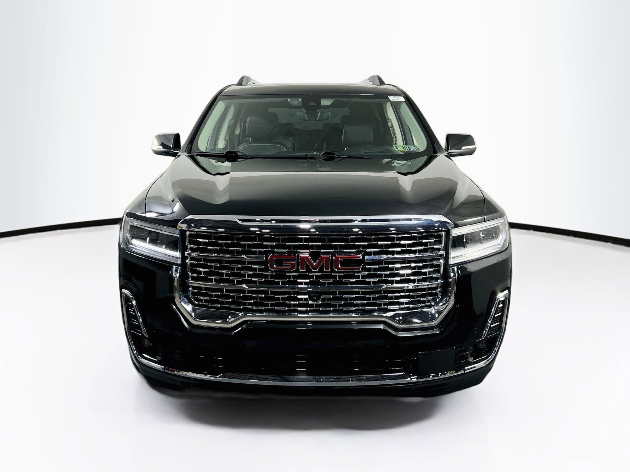 Used 2021 GMC Acadia Denali w/ Denali Ultimate Package AWD/4WD image 2