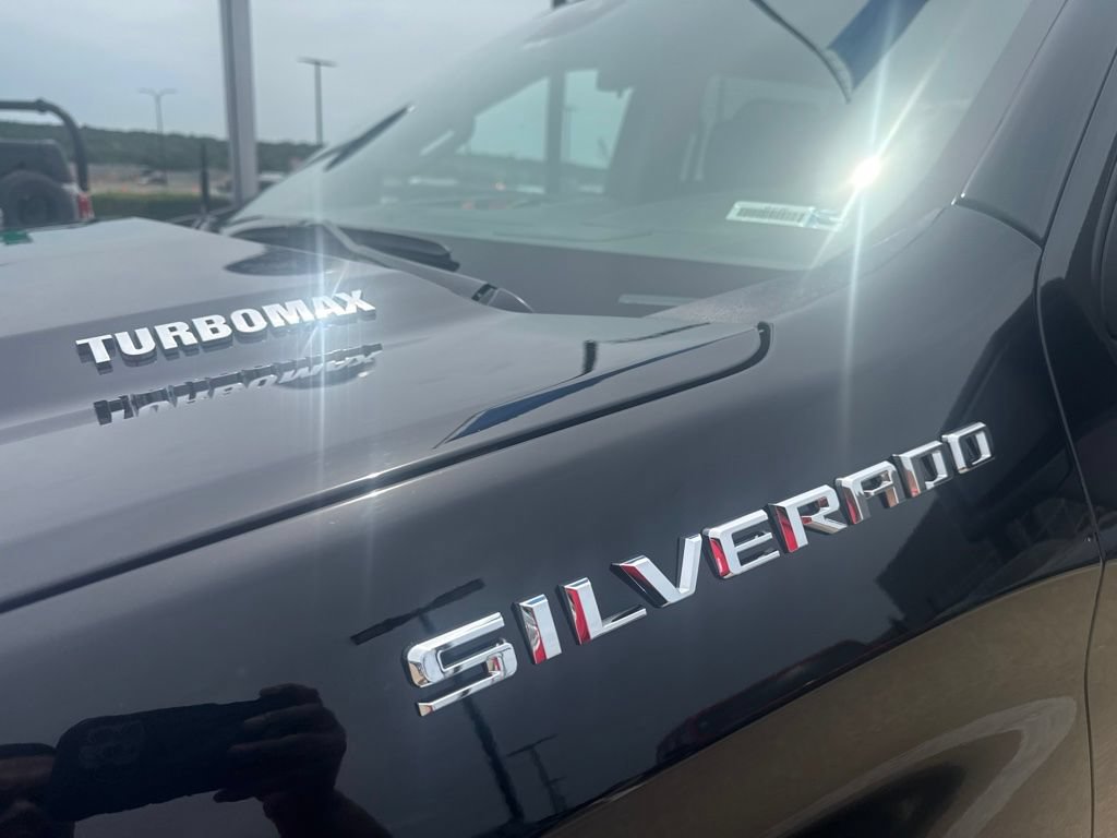 Used 2025 Chevrolet Silverado 1500 Custom AWD/4WD image 8