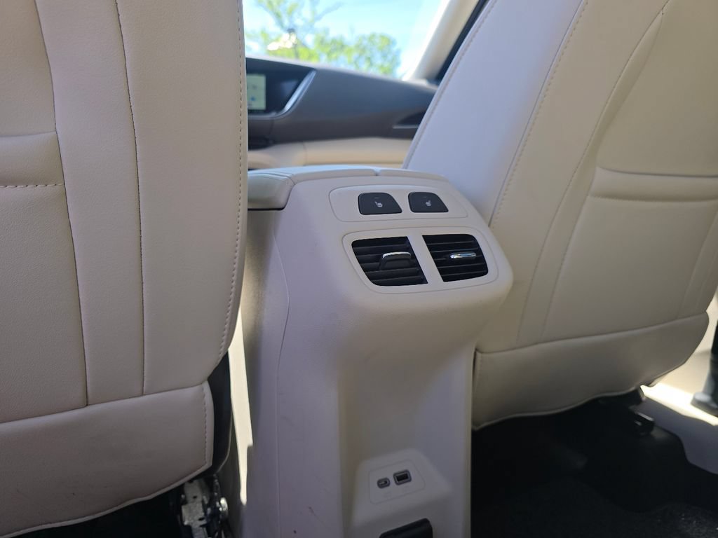 Used 2023 Buick Envision Avenir FWD image 26