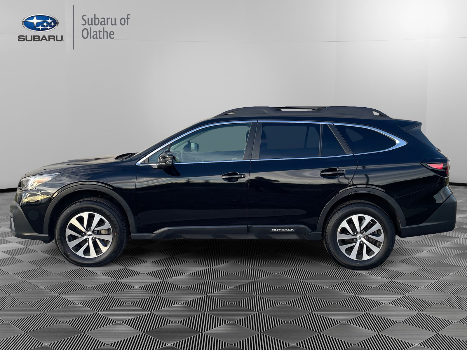 Used 2022 Subaru Outback Premium image 7
