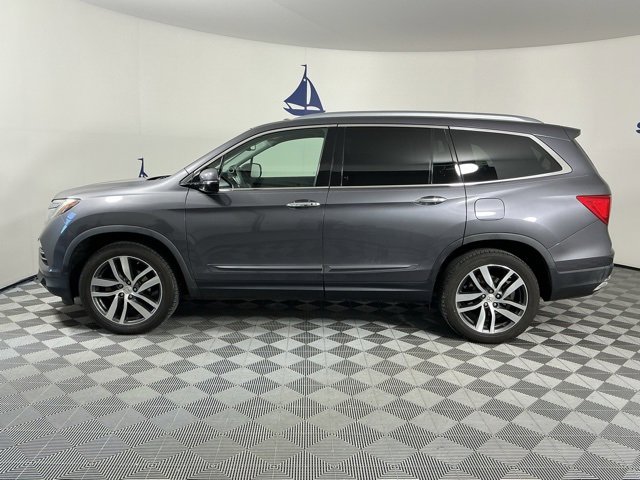 Used 2017 Honda Pilot Elite image 4