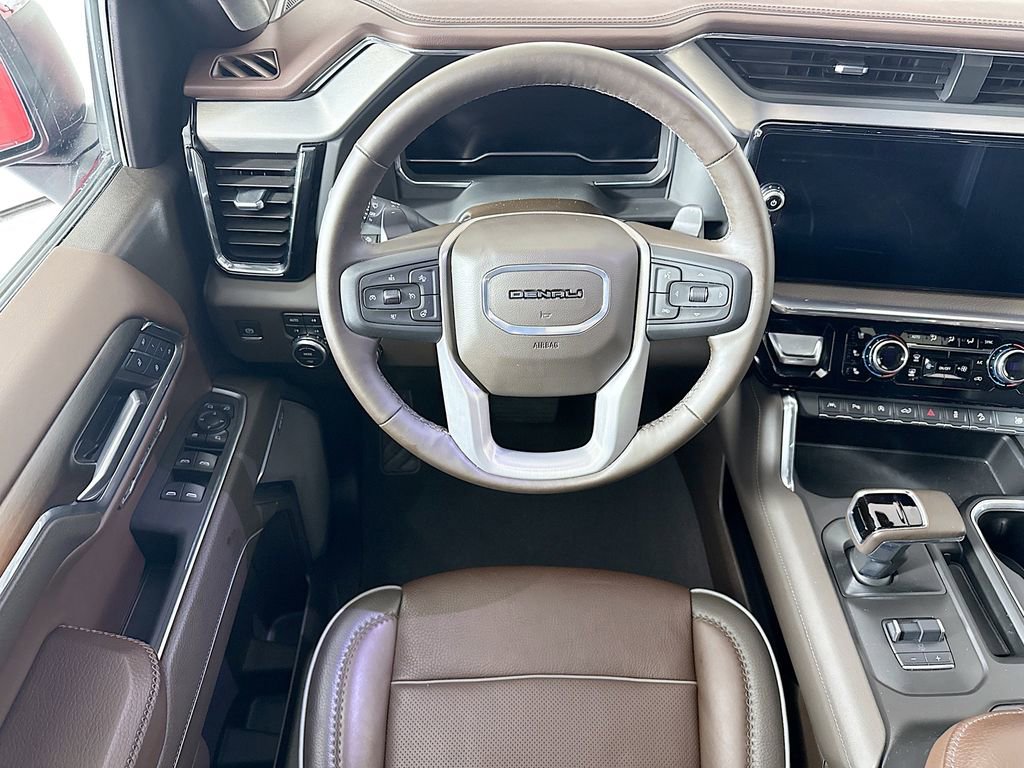 Used 2024 GMC Sierra 1500 Denali w/ Denali Reserve Package AWD/4WD image 10