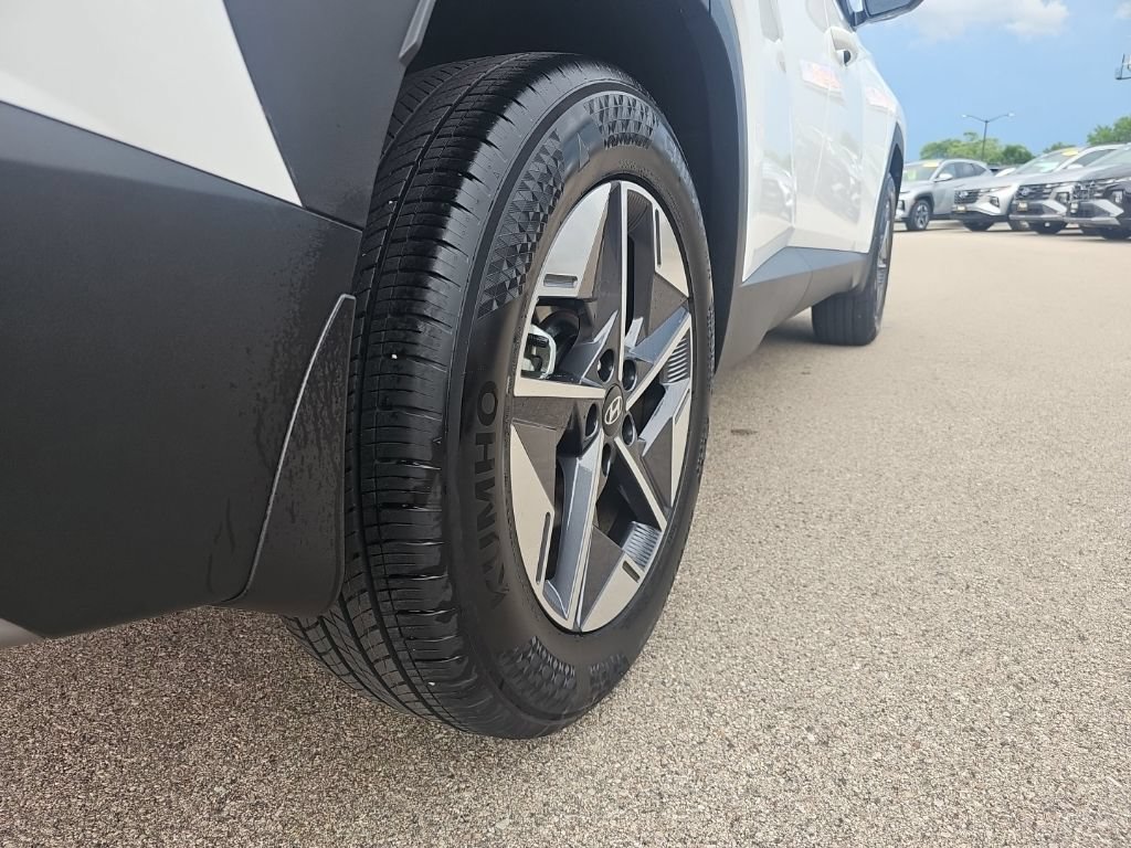 Certified 2025 Hyundai Tucson SEL AWD/4WD image 35