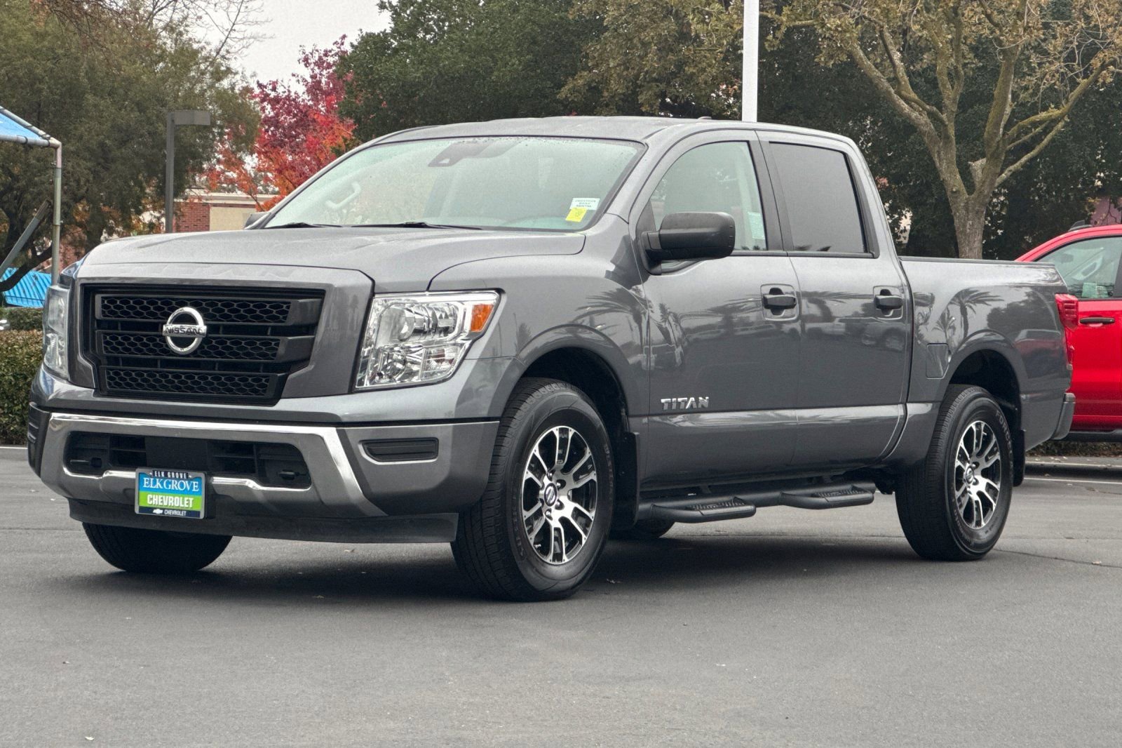 Used 2022 Nissan Titan SV w/ Accessory Utility Package image 7