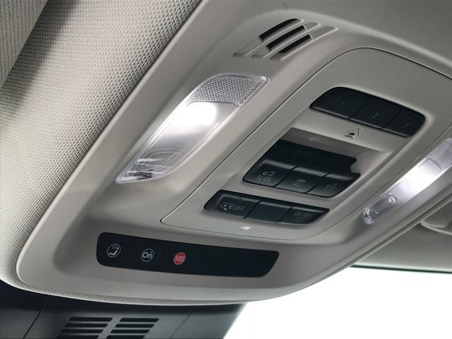 Certified 2024 Buick Envision Avenir AWD/4WD image 10