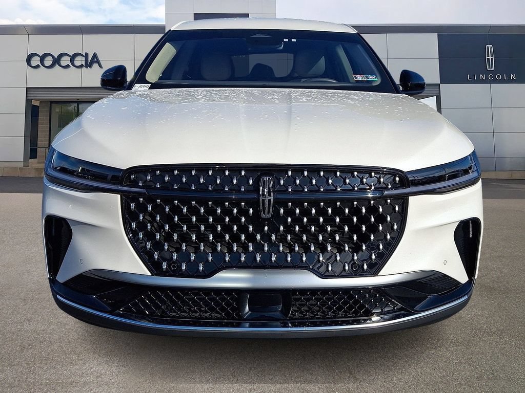Certified 2024 Lincoln Nautilus Premier AWD/4WD image 2