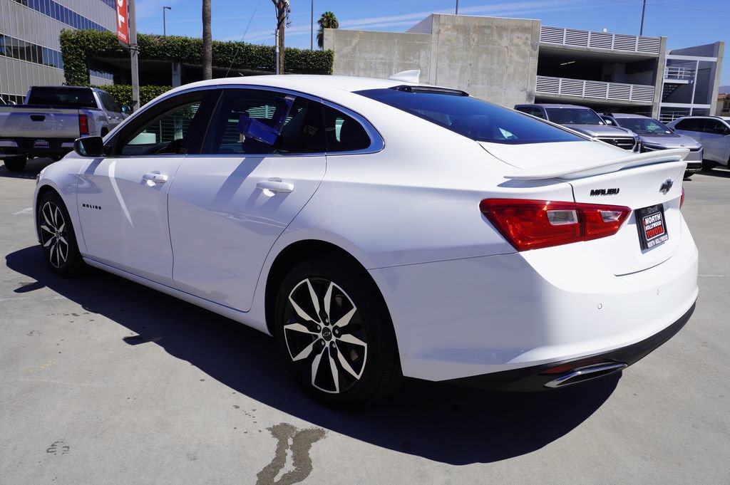 Used 2025 Chevrolet Malibu RS FWD image 5