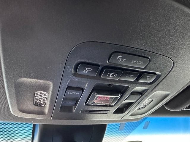 Used 2019 Toyota Avalon Touring FWD image 31