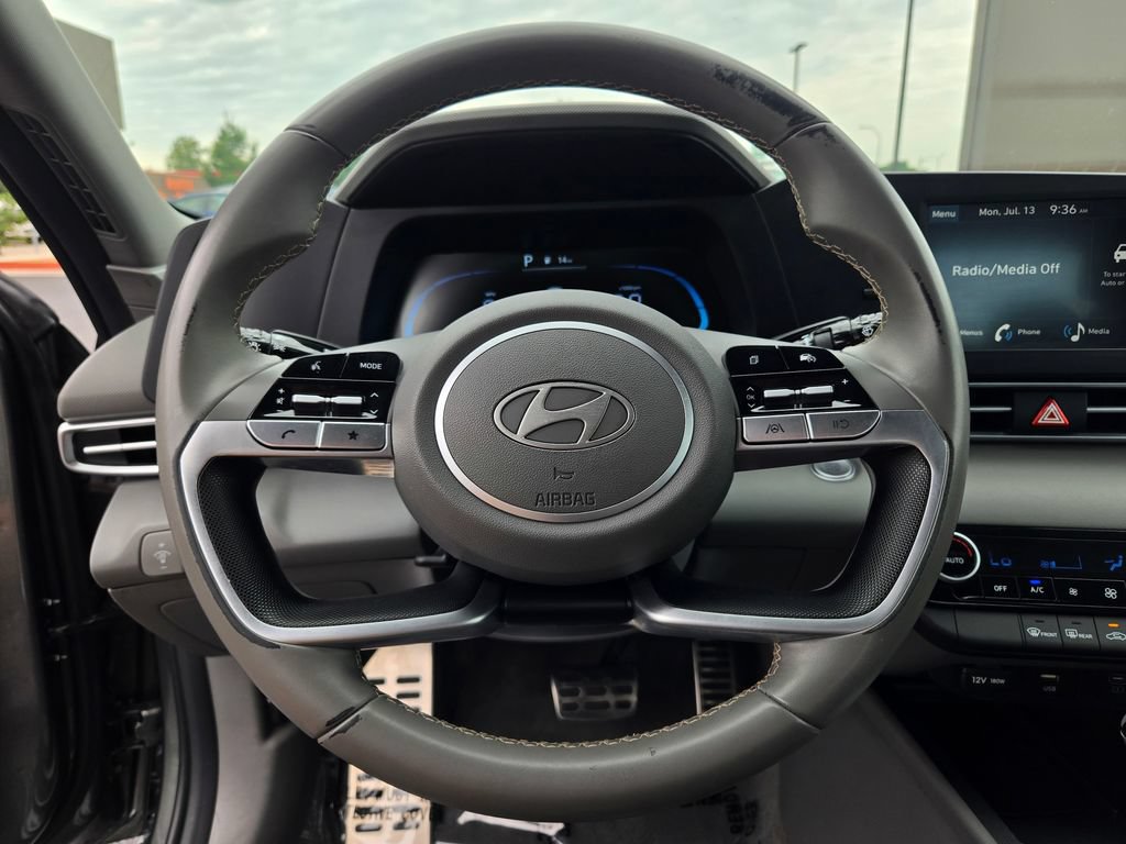 Certified 2025 Hyundai Elantra Sport w/ Cargo Package FWD image 36