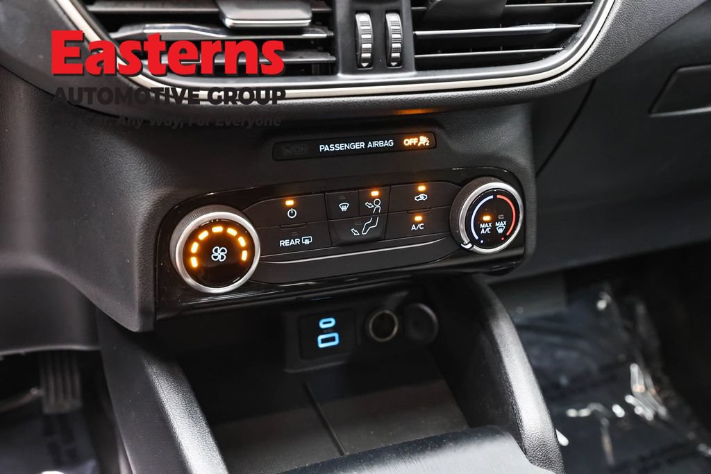 Used 2022 Ford Escape SE FWD image 21