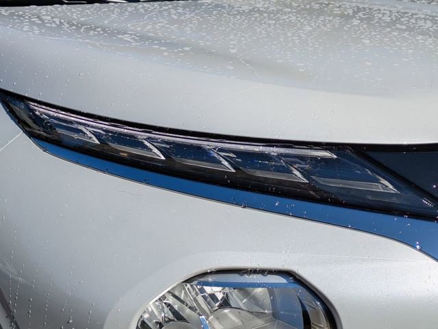 New 2026 Mitsubishi Outlander SE image 10
