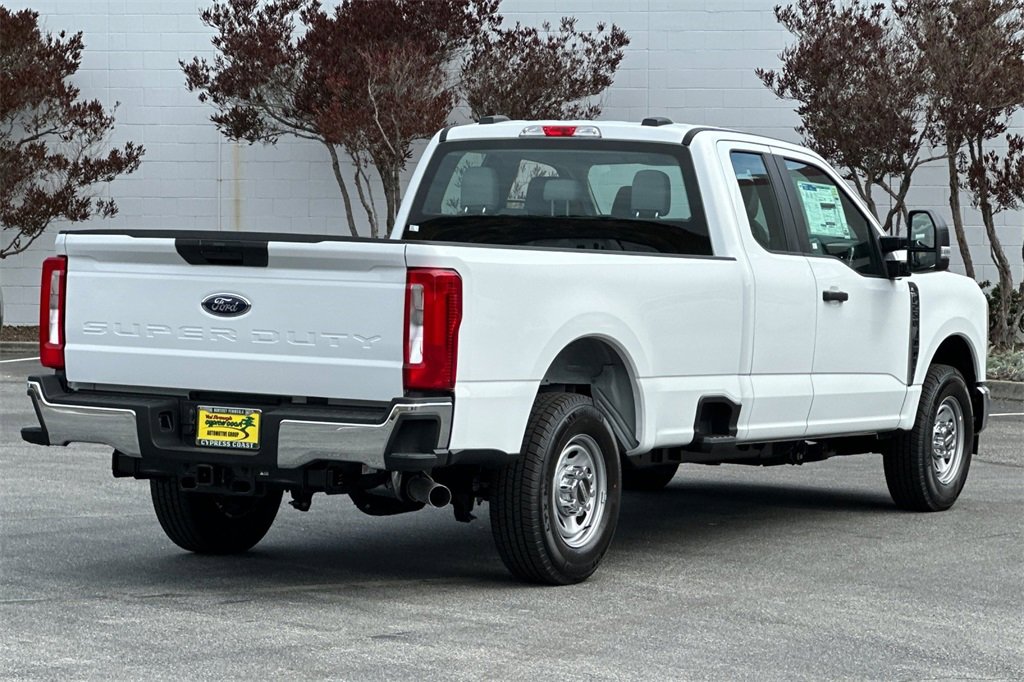 New 2025 Ford F250 XL w/ XL Chrome Package image 4