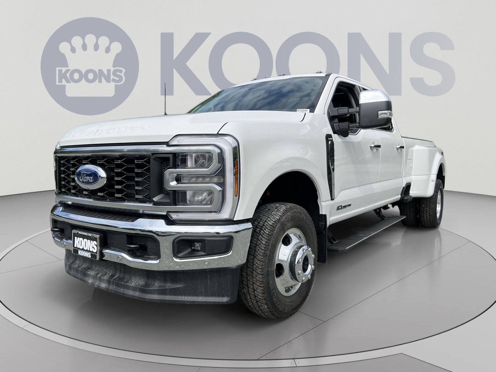 New 2026 Ford F350 Lariat w/ Lariat Ultimate Package