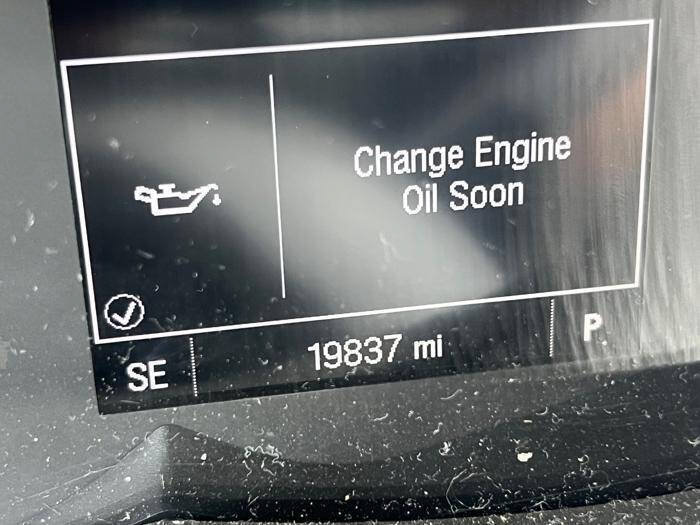 Used 2017 Chevrolet Trax LT w/ LT Convenience Package FWD image 38