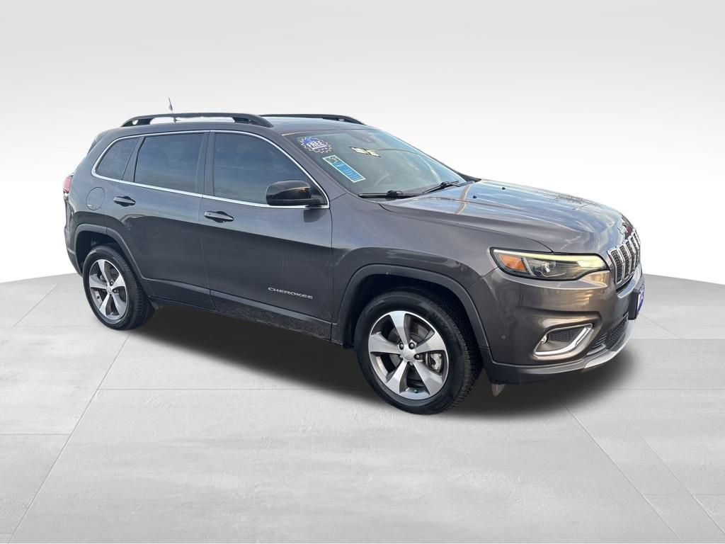Used 2022 Jeep Cherokee Limited w/ Sun & Sound Group image 9