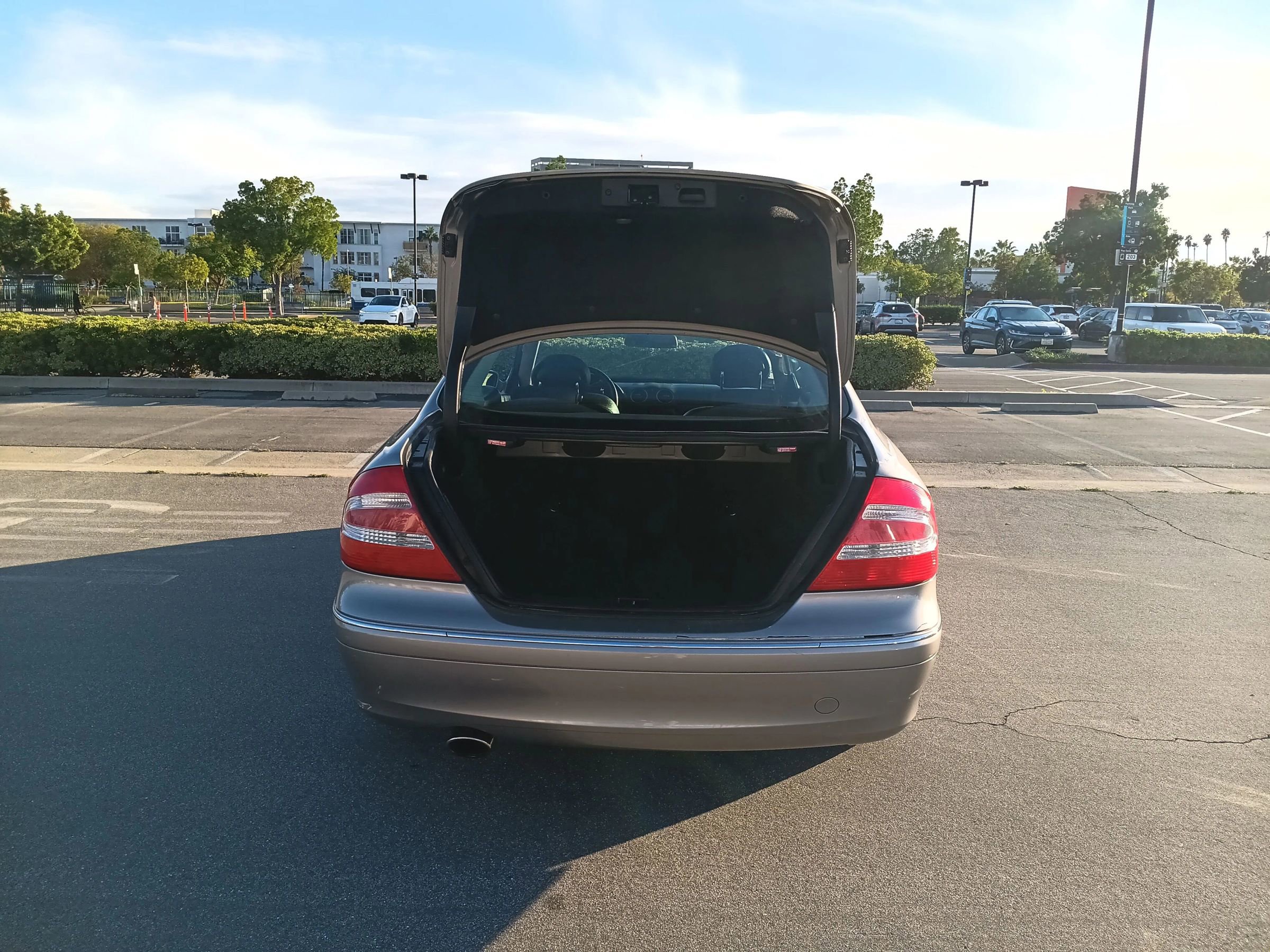 Used 2003 Mercedes-Benz CLK 320 Coupe image 9