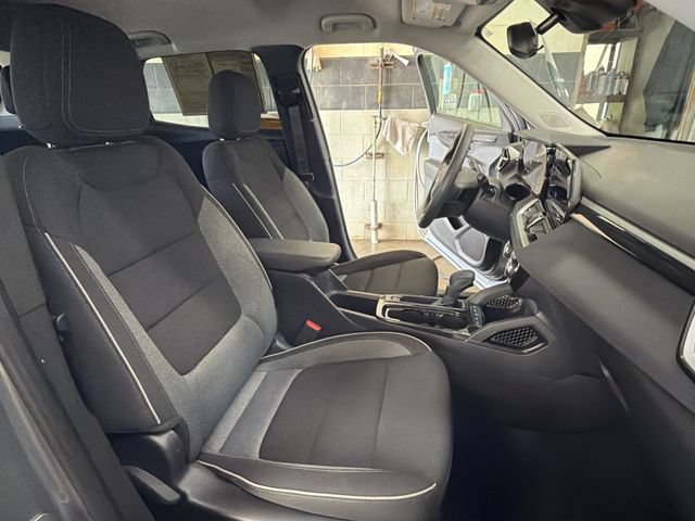 Certified 2025 Chevrolet TrailBlazer LT AWD/4WD image 25