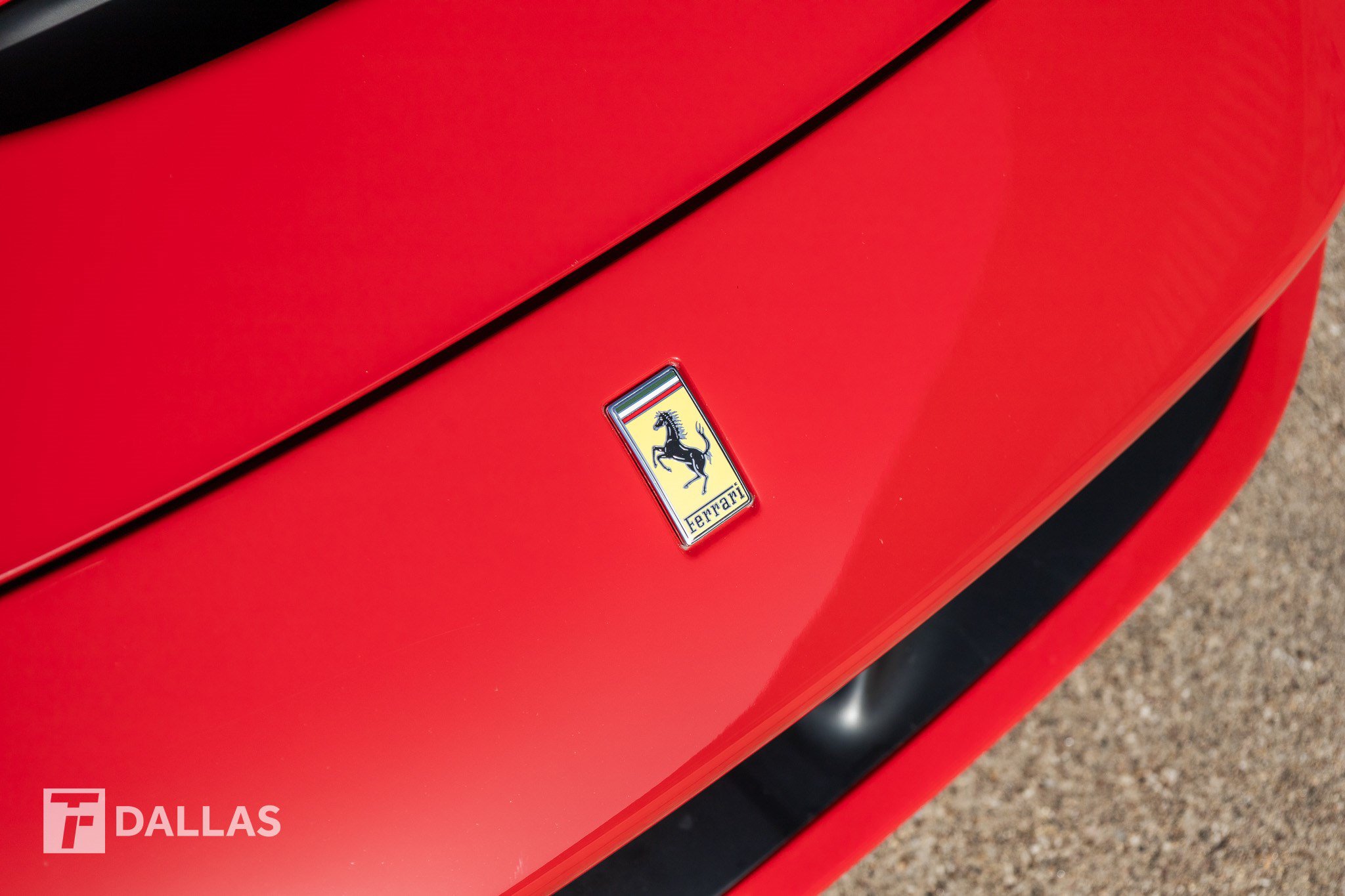 Used 2020 Ferrari F8 Tributo RWD image 19