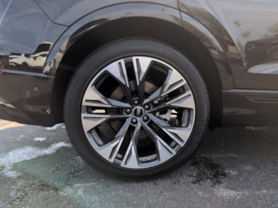 Used 2026 Audi Q8 Premium Plus AWD/4WD image 21