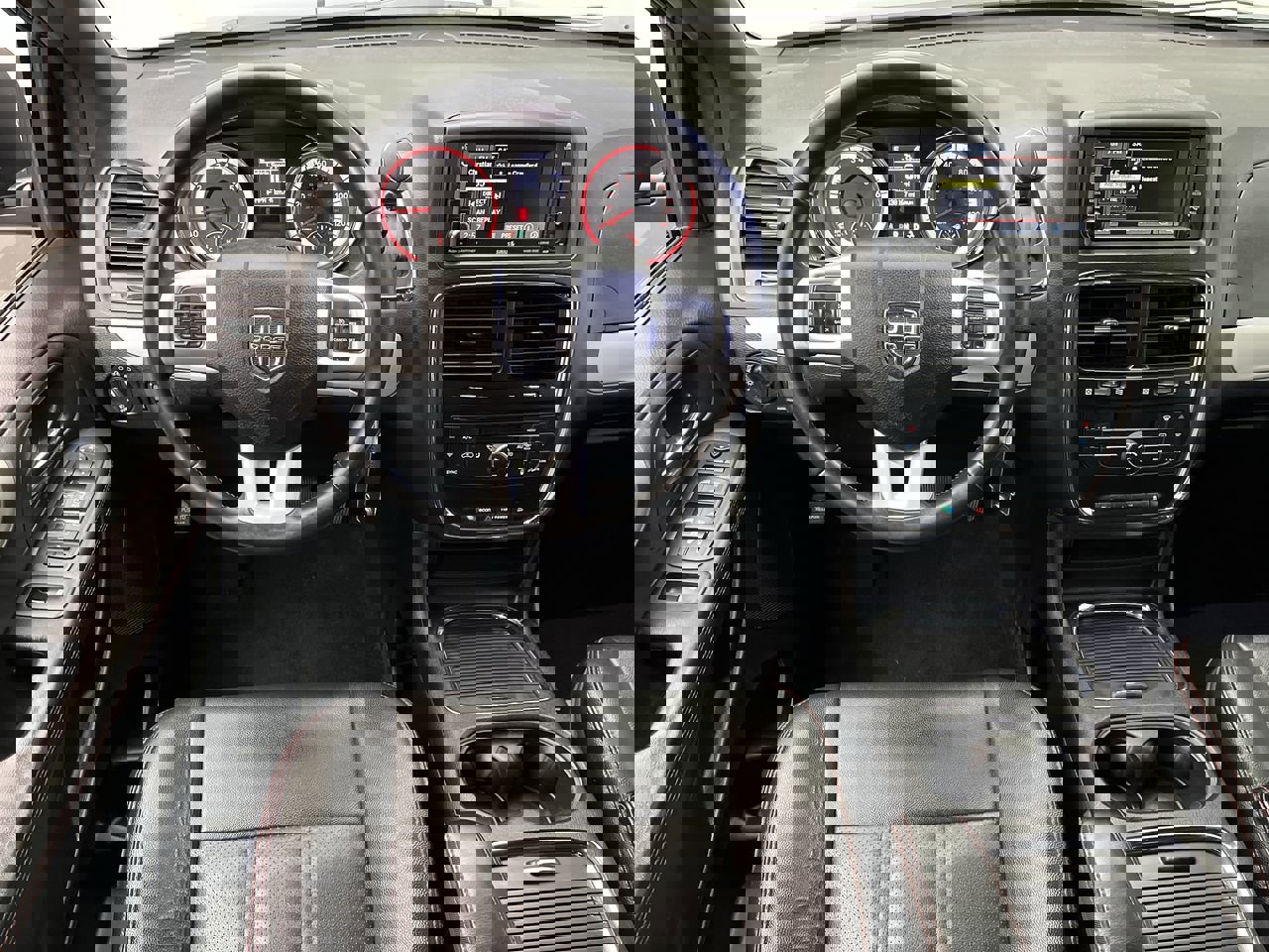 Used 2016 Dodge Grand Caravan R/T image 13