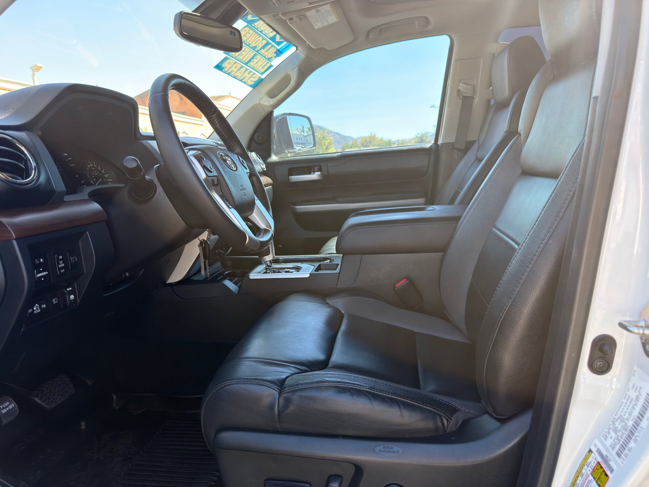 Used 2018 Toyota Tundra Limited w/ Limited Premium Package AWD/4WD image 23