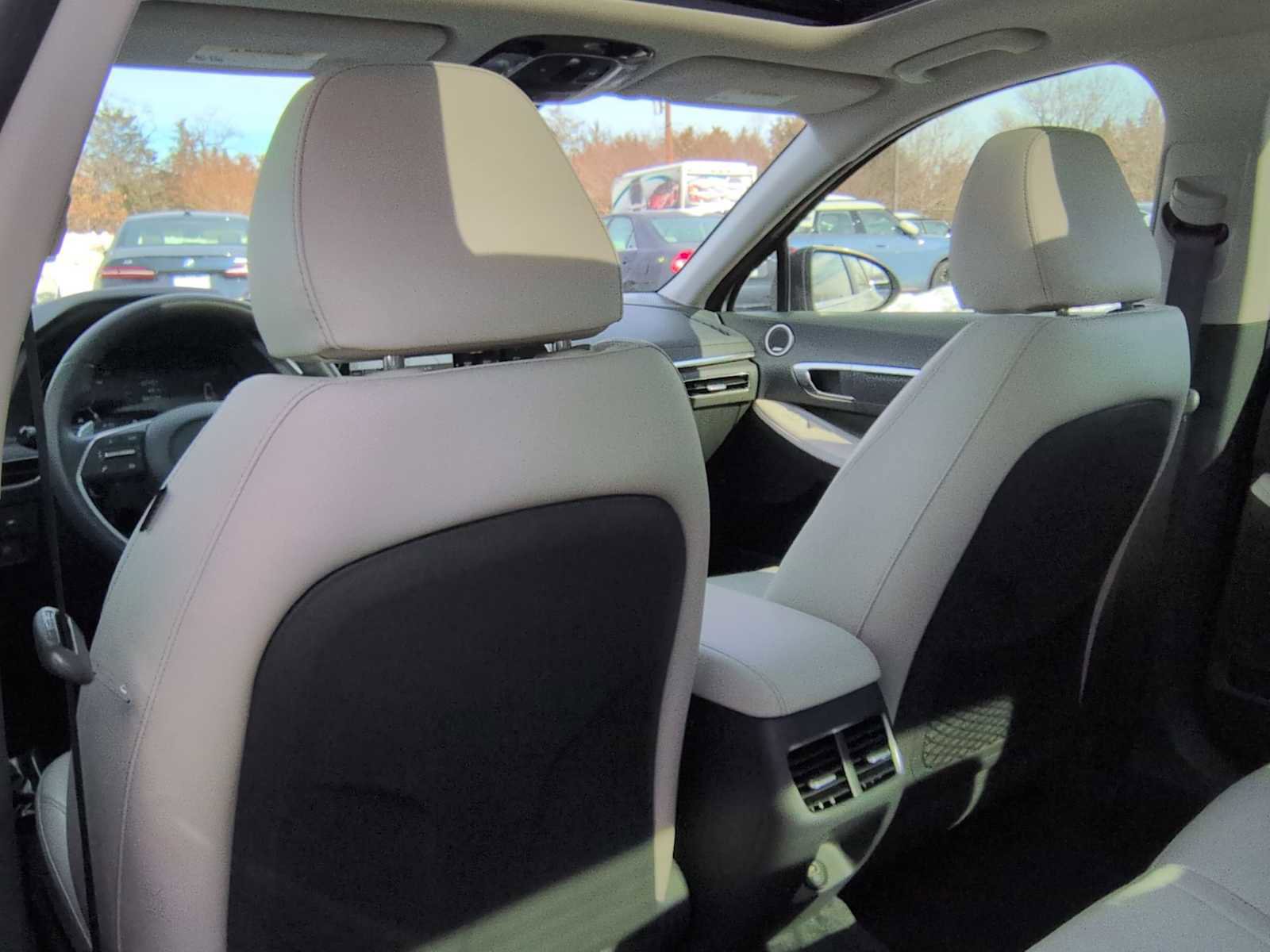 Used 2023 Hyundai Sonata Limited image 18