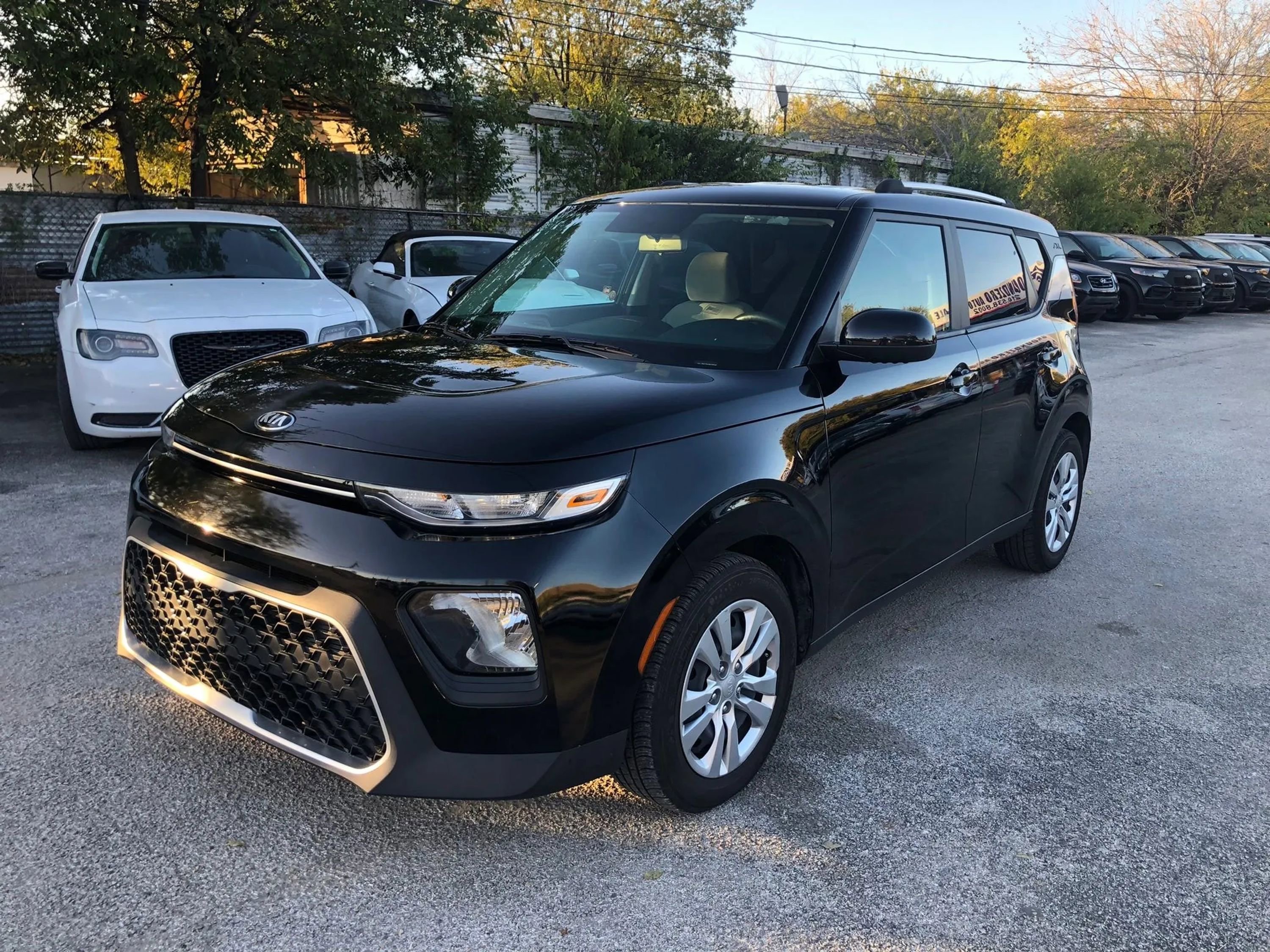 Used 2021 Kia Soul LX image 2