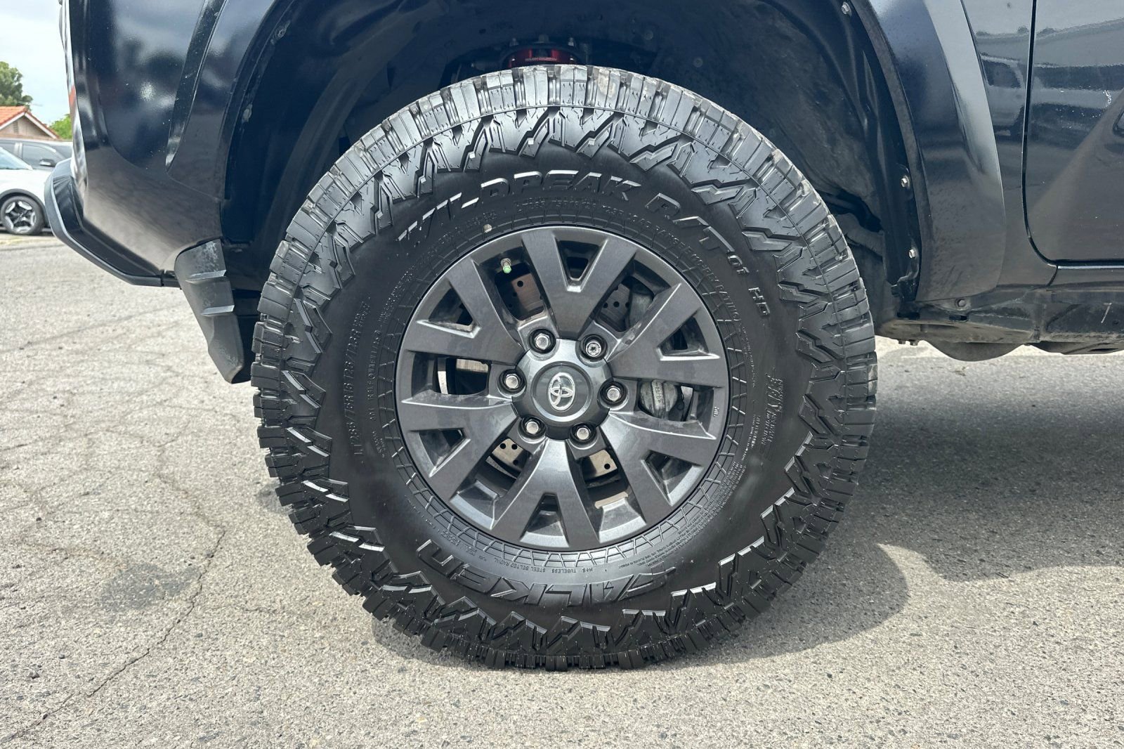 Used 2020 Toyota Tacoma SR5 image 9