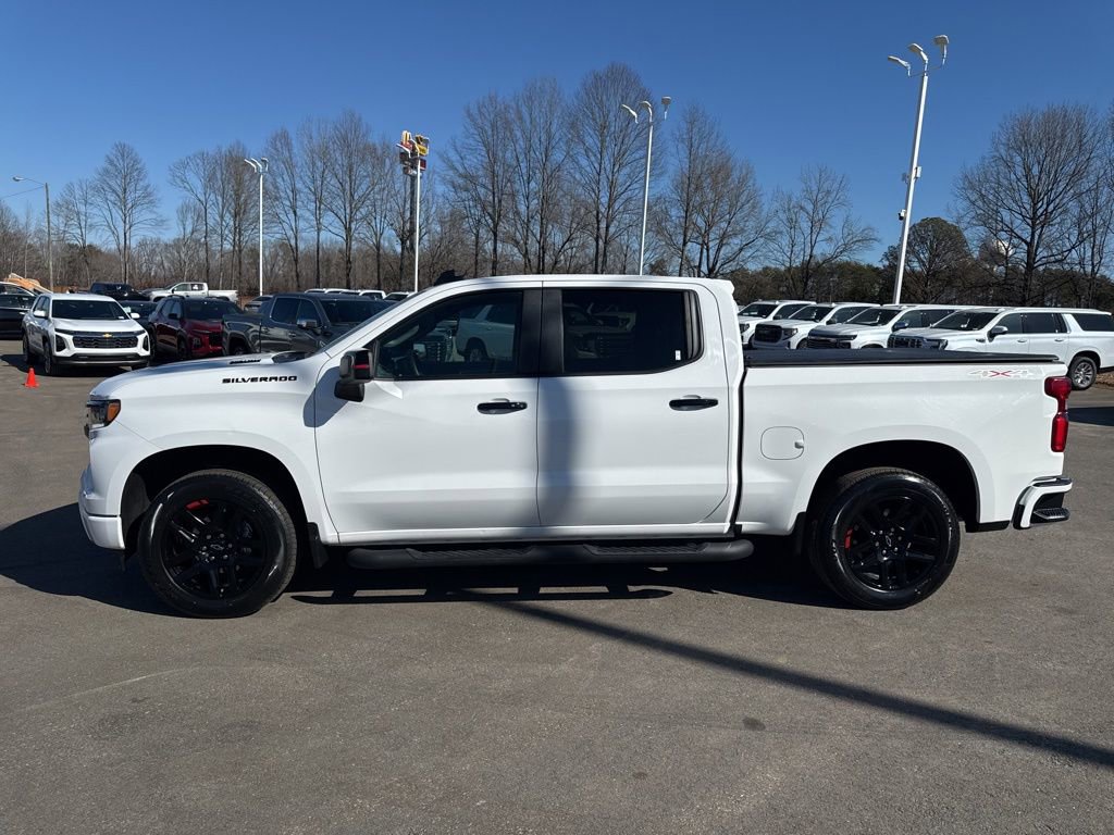 Used 2023 Chevrolet Silverado 1500 RST w/ Redline Edition image 2