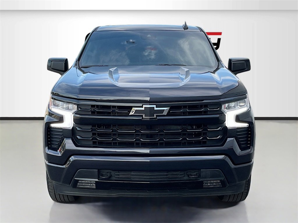 Used 2024 Chevrolet Silverado 1500 RST image 2