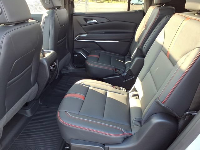 New 2027 Chevrolet Traverse RS w/ LPO, Floor Liner Package AWD/4WD image 9