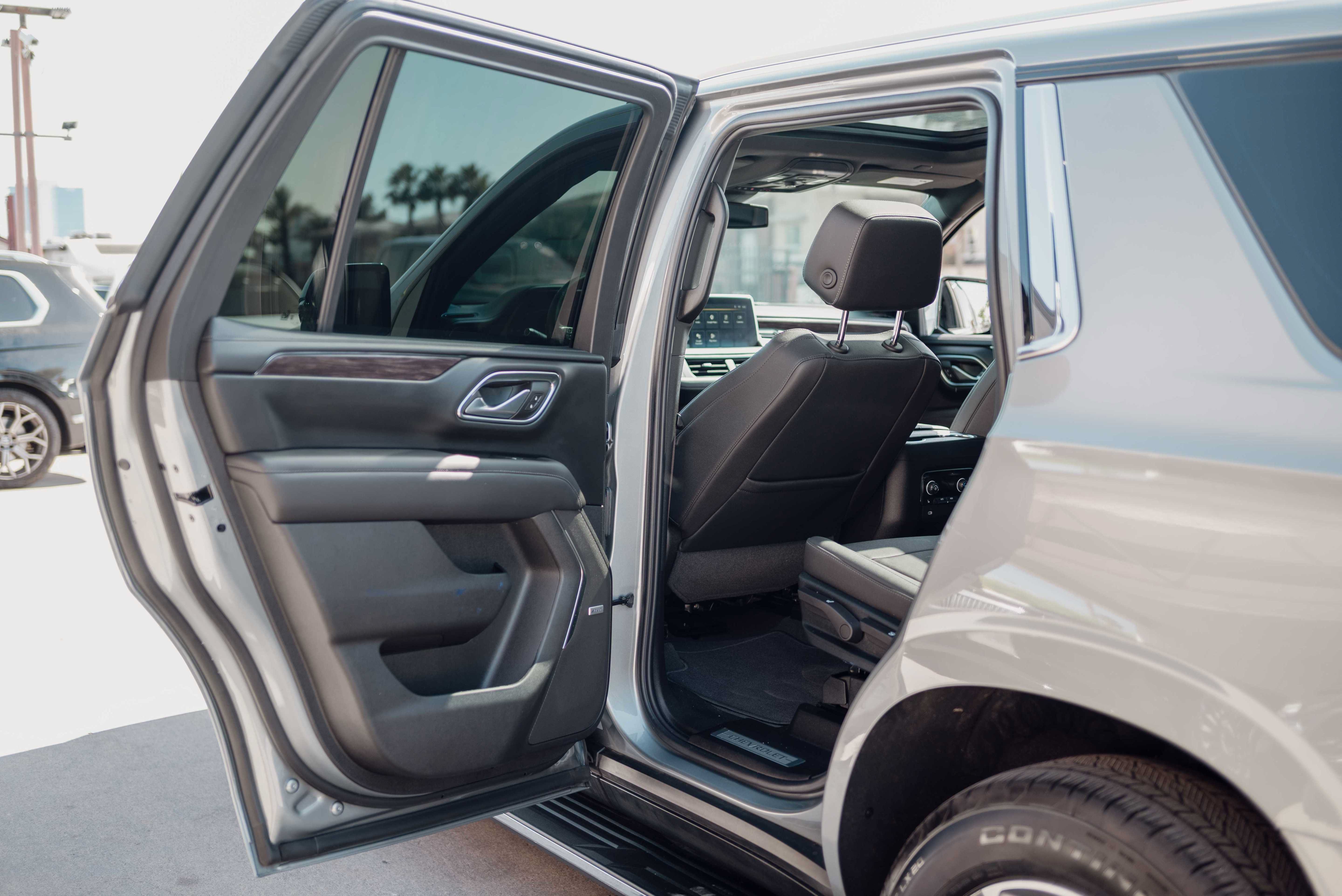 Used 2024 Chevrolet Tahoe LT w/ LT Signature Plus Package AWD/4WD image 10