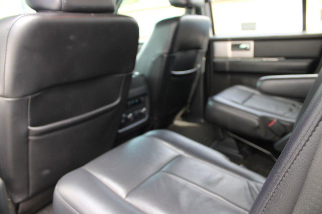 Used 2016 Ford Expedition XLT w/ Equipment Group 202A RWD image 20