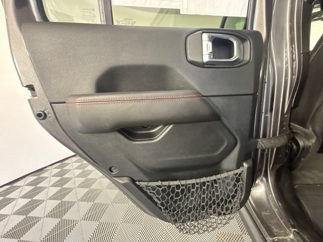 Used 2021 Jeep Wrangler Unlimited Rubicon w/ Cold Weather Group AWD/4WD image 22