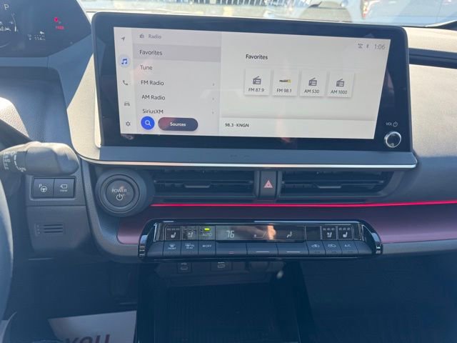 Used 2024 Toyota Prius Prime Premium w/ Advanced Technology Package image 24