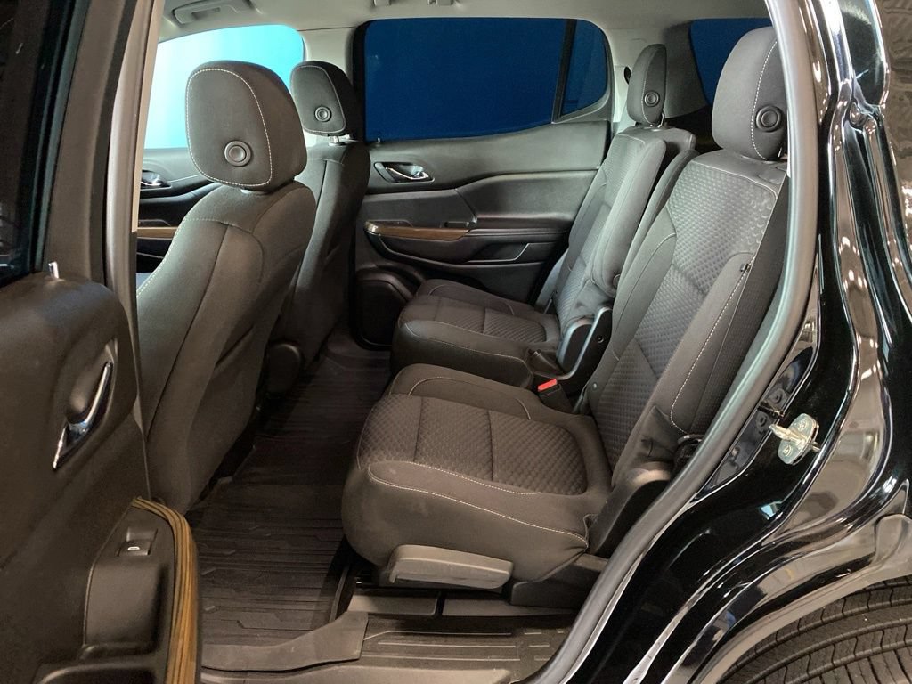 Used 2019 GMC Acadia SLE w/ LPO, Black Accent Package AWD/4WD image 12