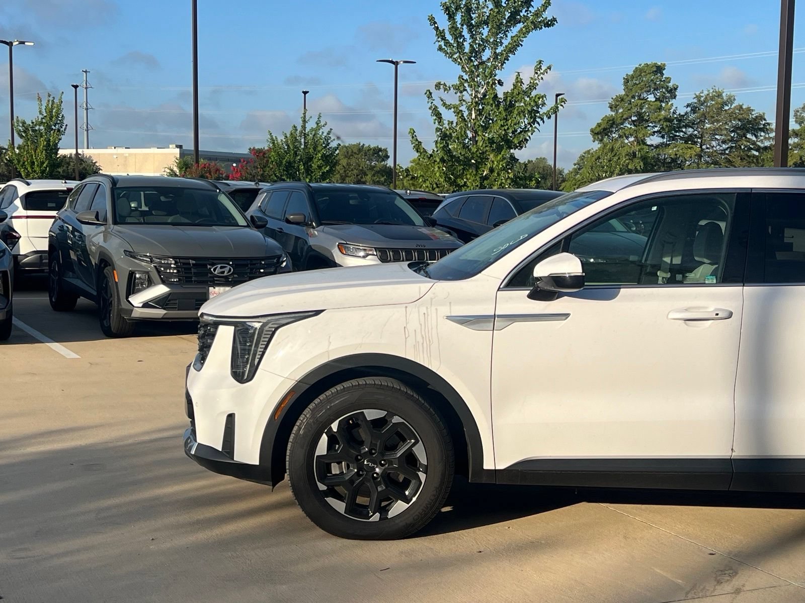 Used 2025 Kia Sorento S FWD image 7